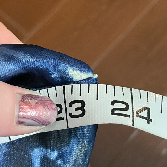 Collective Concepts Blue Floral One Shoulder top Size LG tie waist short sleeve - Picture 11 of 15